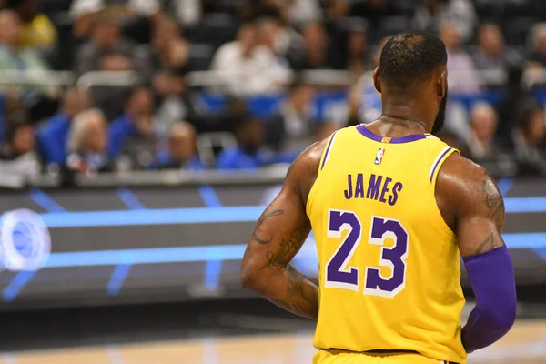 恍如隔世，巴萨上一次在诺坎普比赛法蒂双响，登贝莱助攻